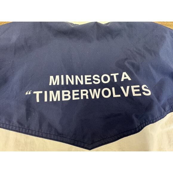 "PRIMARY NBA" Minnesota Timber Wolves VTG Womans Jacket - PLEASE READ !!!!!! - Picture 12 of 13